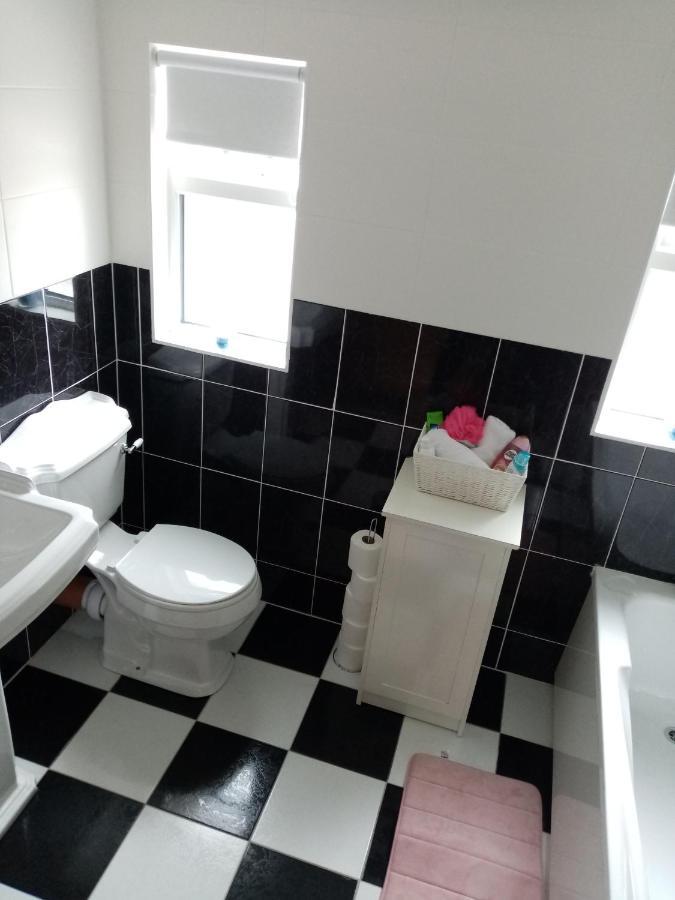 Rooskey Apple Tree Cottage מראה חיצוני תמונה